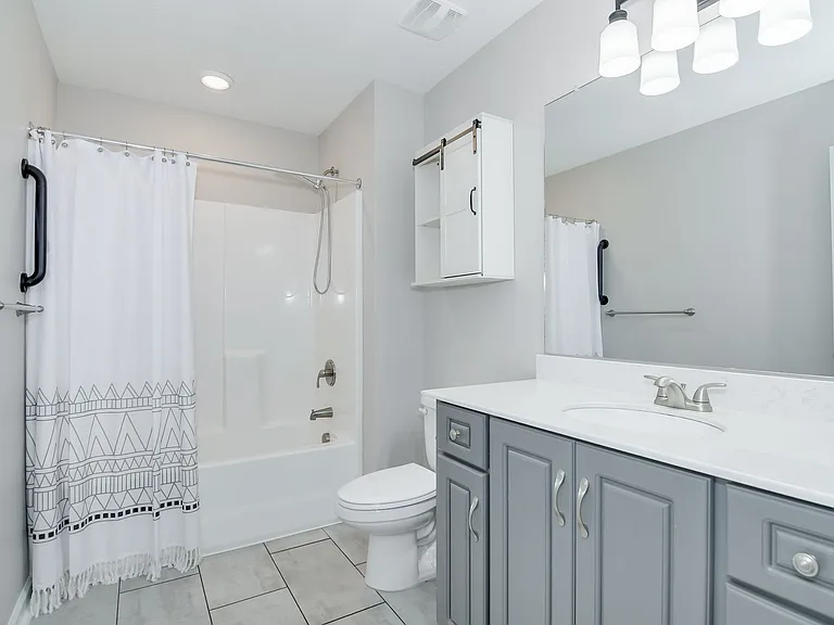 810 Fenwick Ct — Photo 37
