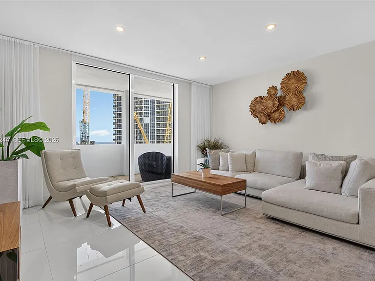 10275 Collins Ave #1521 — Photo 11