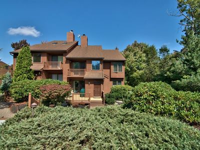 208 Hillside One, Dallas, PA, 18612