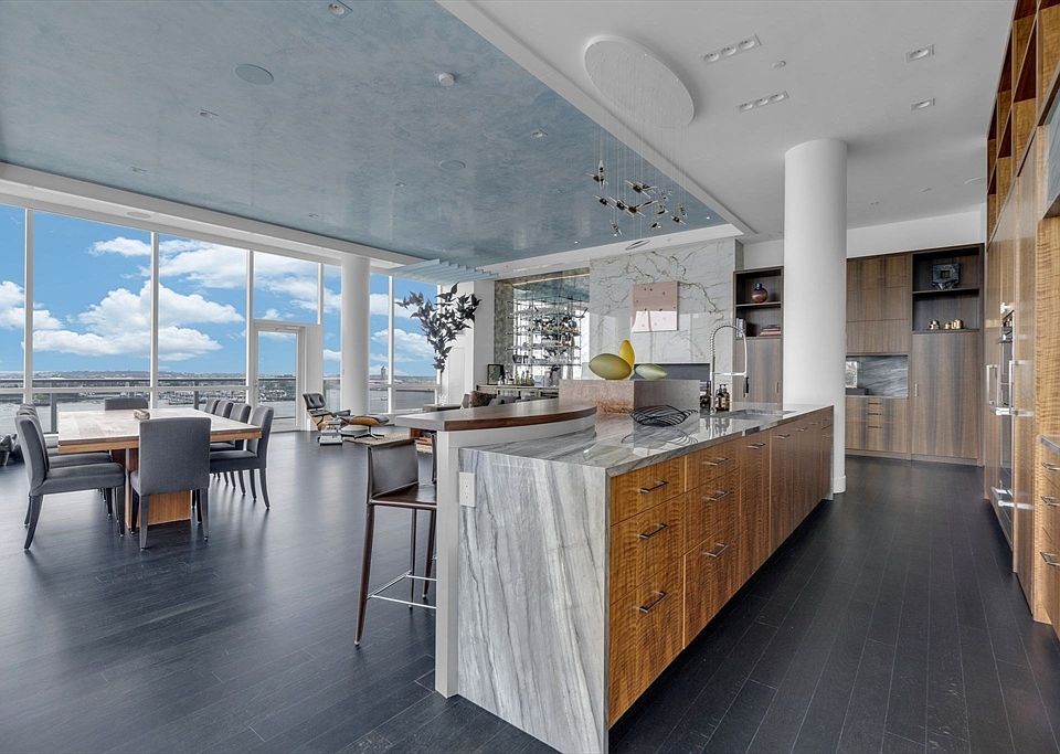 1st image of 50 Liberty Dr #Penthouse 2a