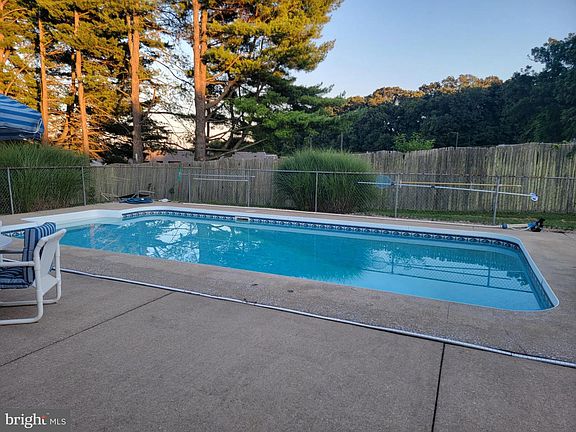 2nd image of 1813 Reese Manor Dr