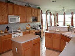 42"inch solid oak cabinets, butlers pantry, Island kitchen