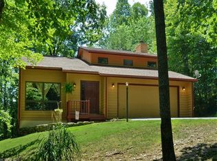 17 Enchanted Ln, Fletcher, NC 28732