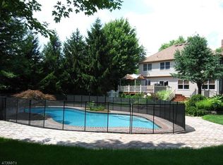 2 Rice Ln, Long Valley, NJ 07853