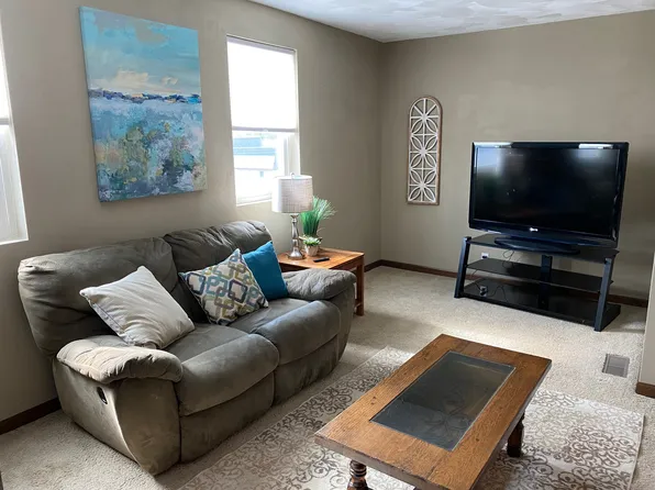 116 E Main St #A, Princeville, IL 61559