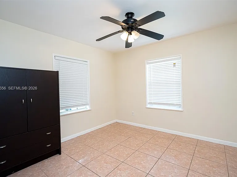 5613 Pierce St #2 — Photo 12