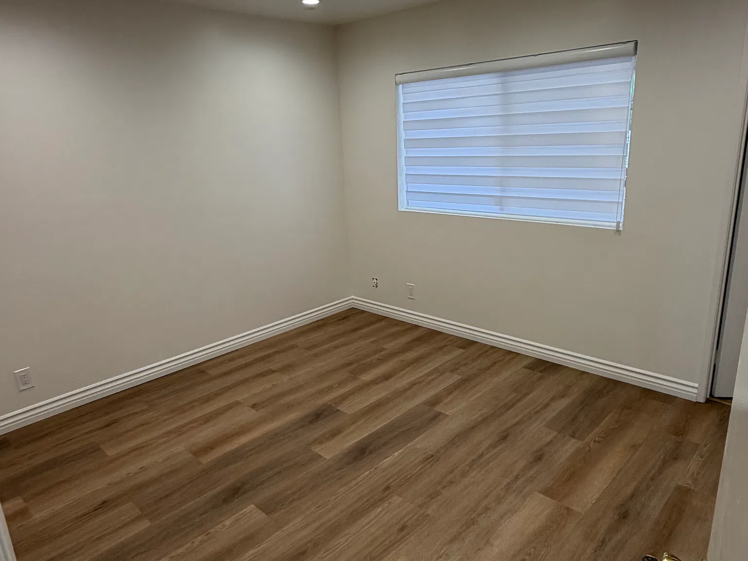 2 bed, 1000 sqft, $2,895 — Photo 3