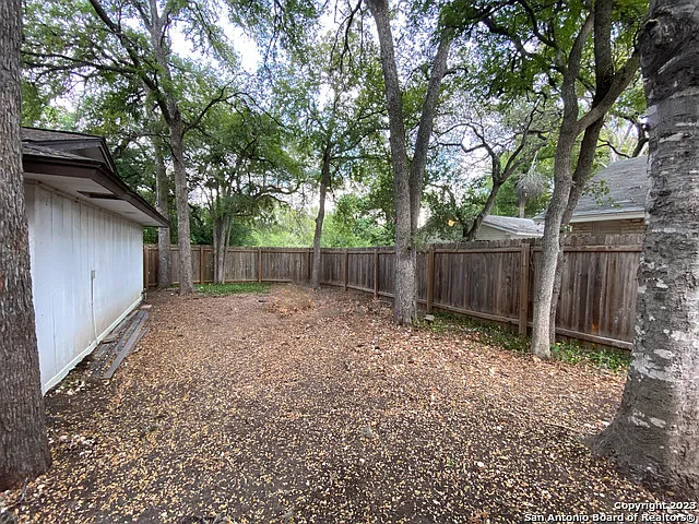 11039 Whisper Valley St — Photo 32