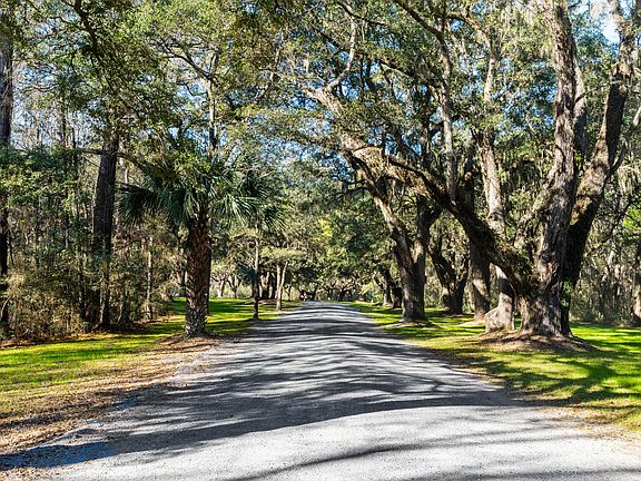 3rd image of 4400 Wando Farms Rd