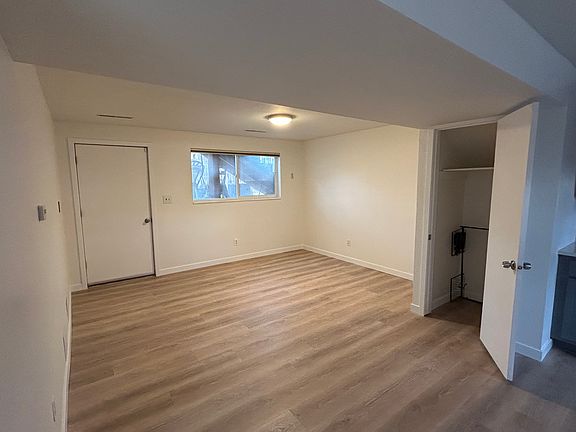 5th image of 112 19th Ave #112