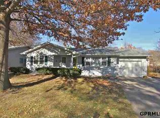 7318 Manderson St, Omaha, NE 68134