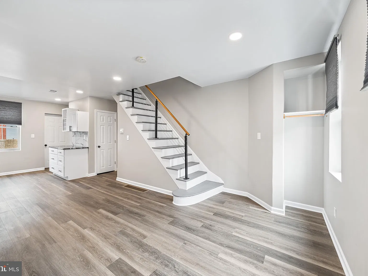 2 bed, 2.5 bath, 840 sqft, $1,800 — Photo 1