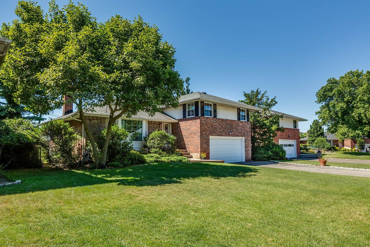 8 Southview Ct, Carle Place, NY 11514 Zillow