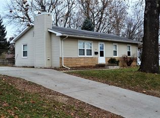 703 4th St SE, Altoona, IA 50009