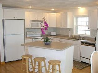 11 Crowell Ave, Gloucester, MA 01930