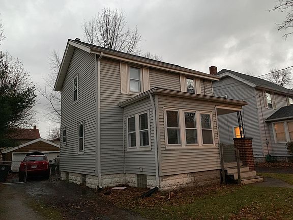 2nd image of 1798 Shaw Ave