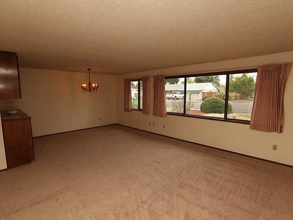 Living & Dining Room