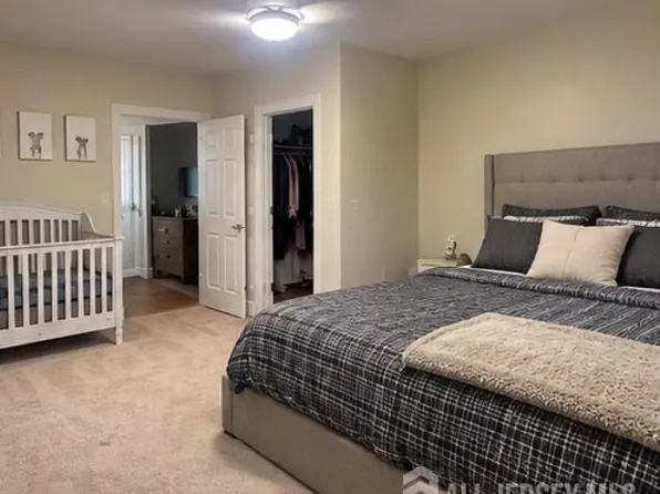 1 W Grochowiak St, South River, NJ 08882