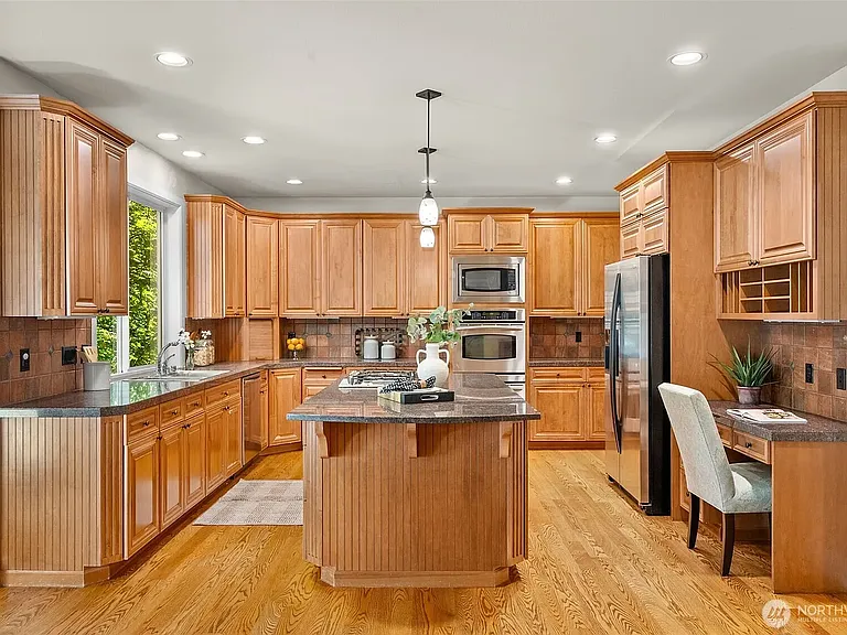 9545 NE Idel Weis Ct — Photo 12