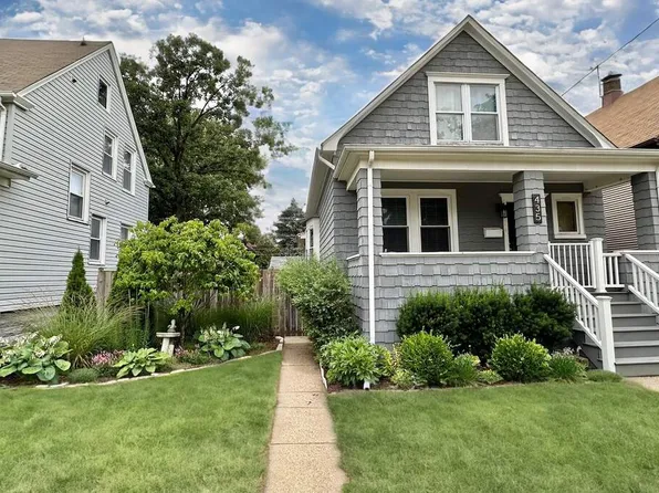 435 Circle Ave, Forest Park, IL 60130