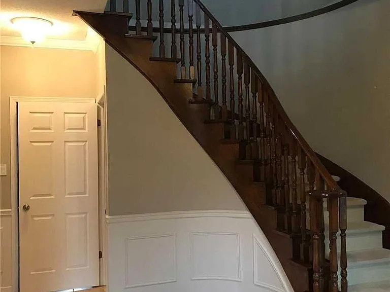 2323 Towne Blvd — Photo 19