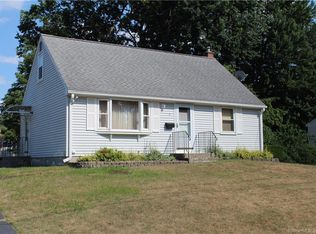 3 Standish St, Enfield, CT 06082