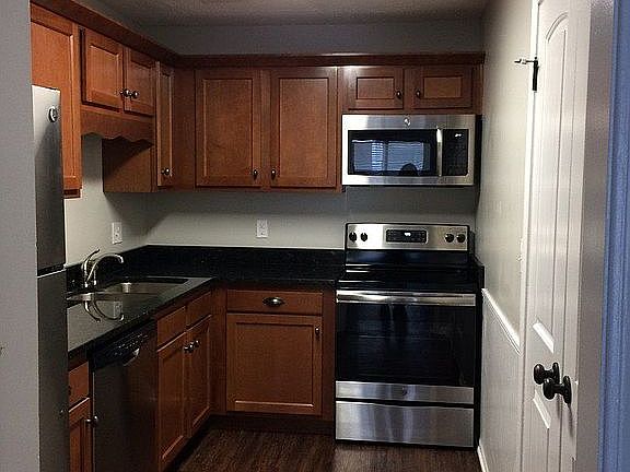 3rd image of 3550 Watermelon Rd