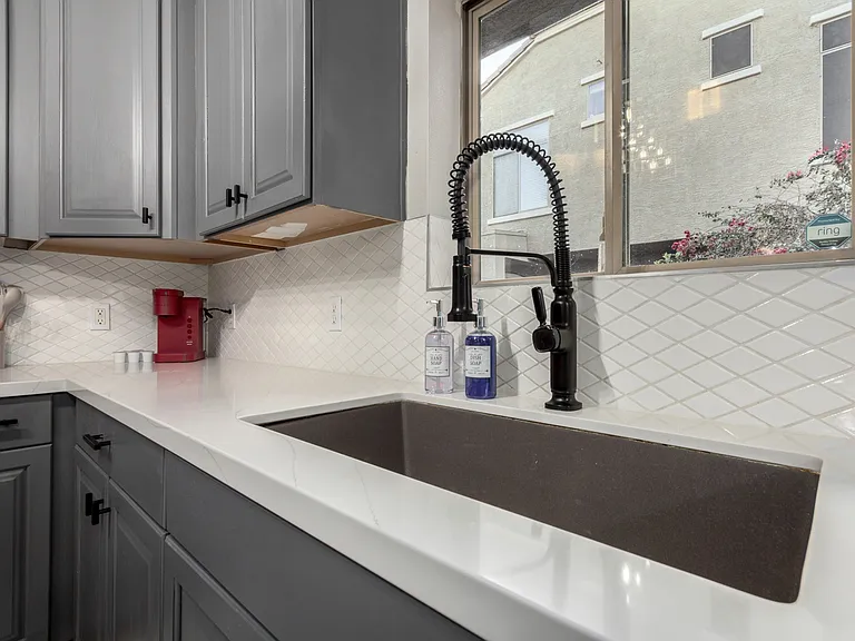 2402 E 5th St #1718 — Photo 31