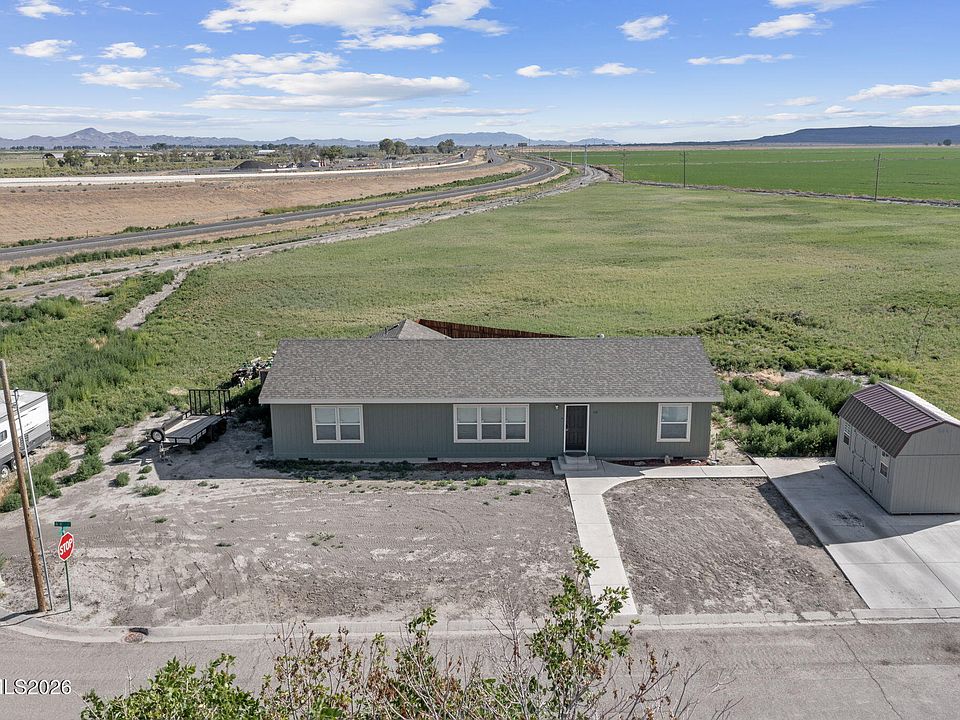 1st image of 115 Ash Dr