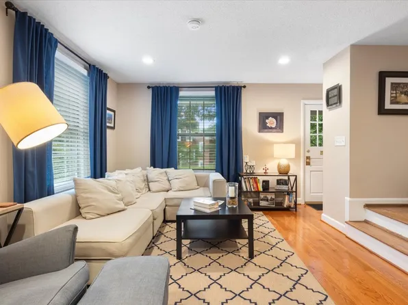 4815 28th St S #A, Arlington, VA 22206