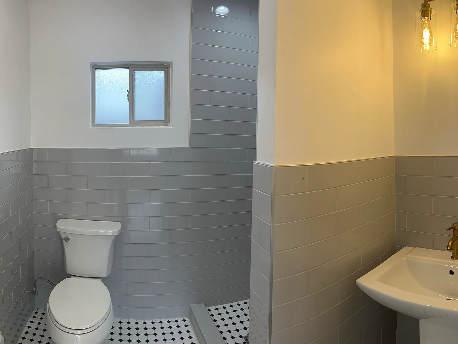 Studio, 300 sqft, $1,295 — Photo 4