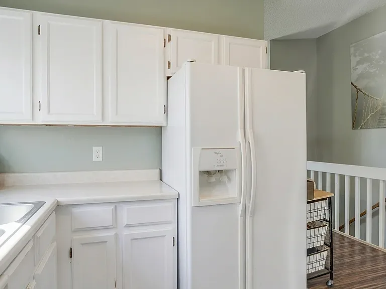 6435 Chantilly Pl — Photo 23