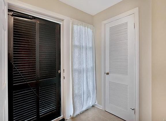 5th image of 4911 Monumental St