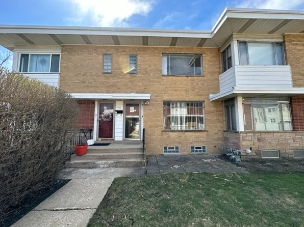 9008 Skokie Blvd #B, Skokie, IL 60077