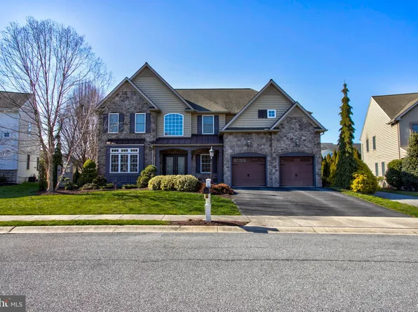 678 Jake Landis Rd, Lititz, PA 17543