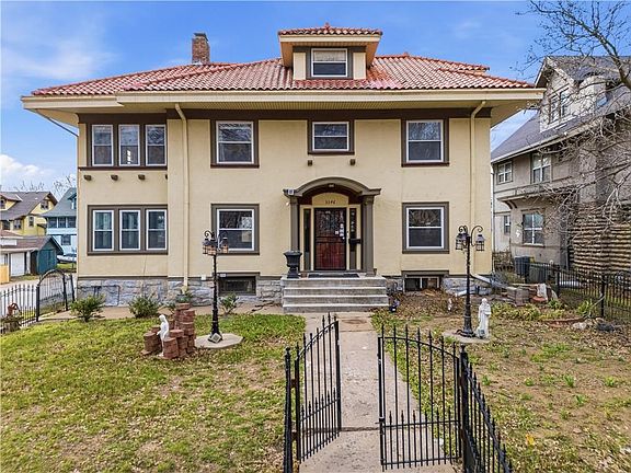2nd image of 3346 Benton Blvd