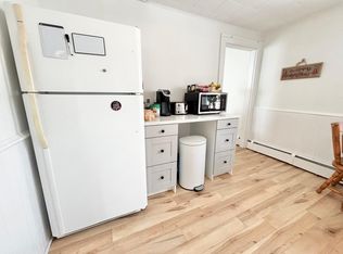 230 Saint John St APT 3, Fredericton, NB E3B4B2