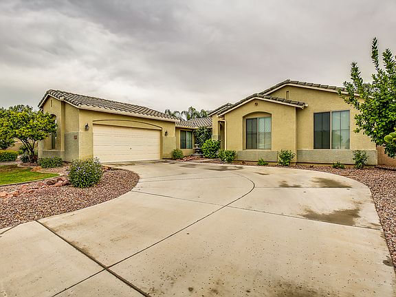2nd image of 3415 E Mead Dr