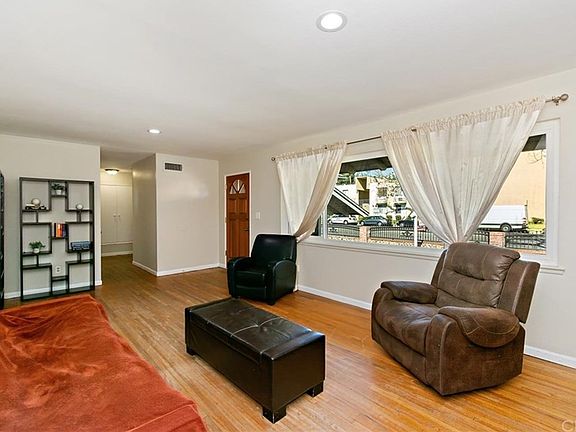 4th image of 21712 Parthenia St