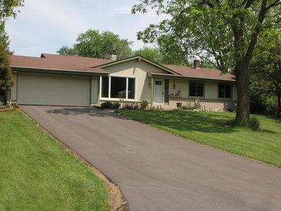 W291N8268 Parkview Ln, Hartland, WI, 53029