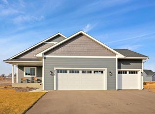 9536 63rd St S, Cottage Grove, MN 55016
