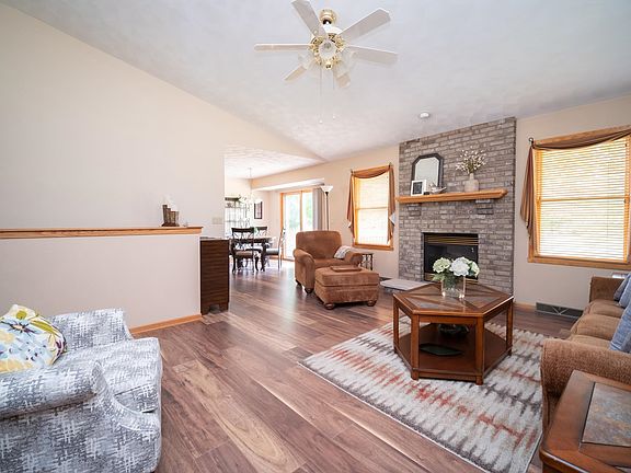 5th image of 15328 Wedgewood Dr
