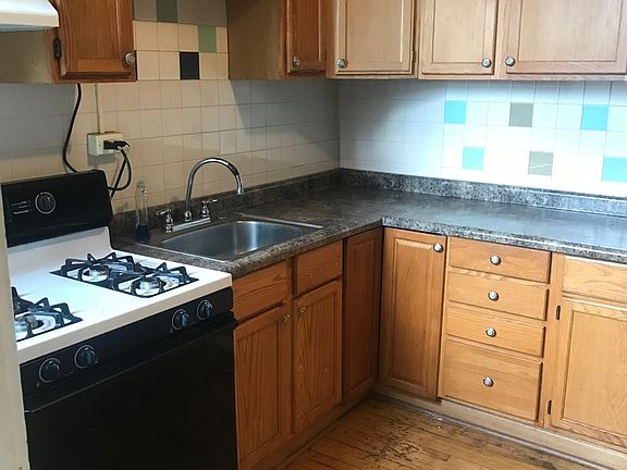 3rd image of 2220 N St Louis Ave #2D