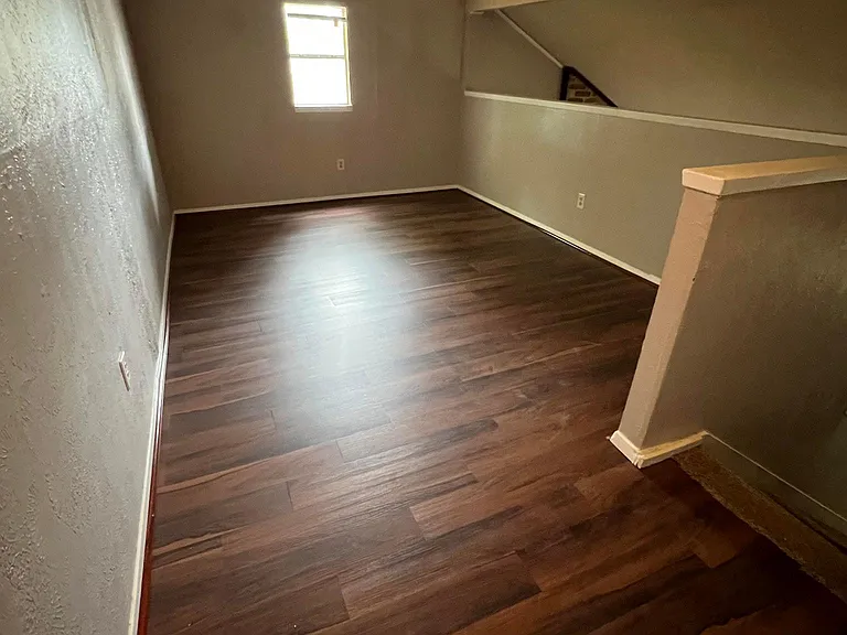 209 Stonecreek Dr — Photo 4