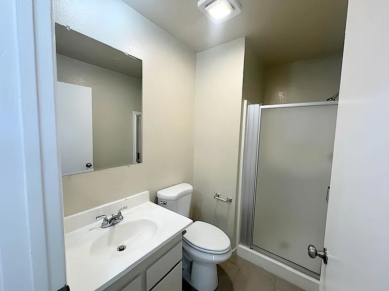 3963 Melrose Ave #8 — Photo 10