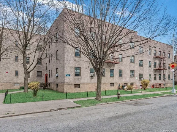 144-19 78 Road #3E, Flushing, NY 11361