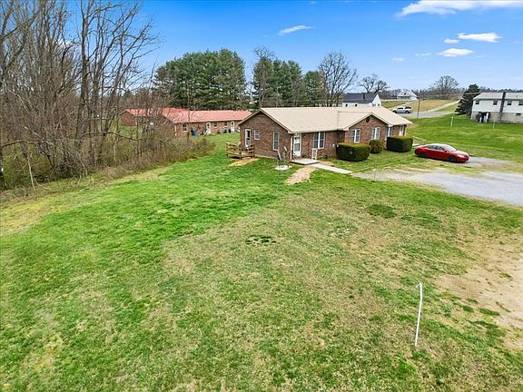 4th image of 797 Ivanhoe Rd