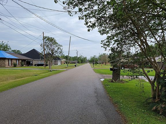 5th image of 1933 S Robert Ave