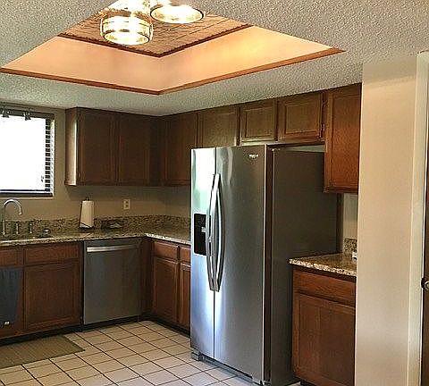 3rd image of 512 Bahia Cir #B