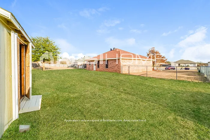 1106 Dogwood Ct — Photo 13
